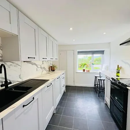 Cosy Country House In Deeside Finzean Room photo